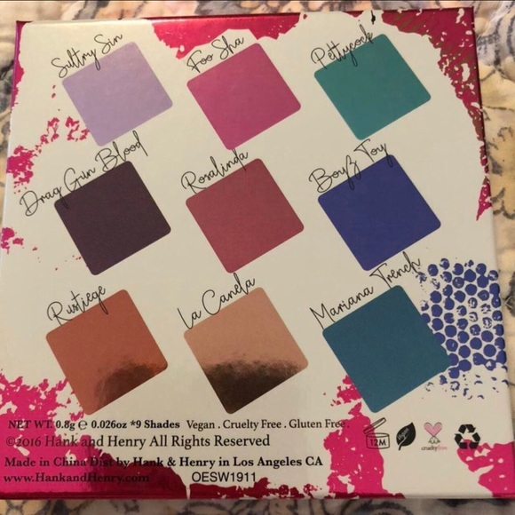 LIVING IN COLOR
By Hank and Henry - Picture 4 of 4